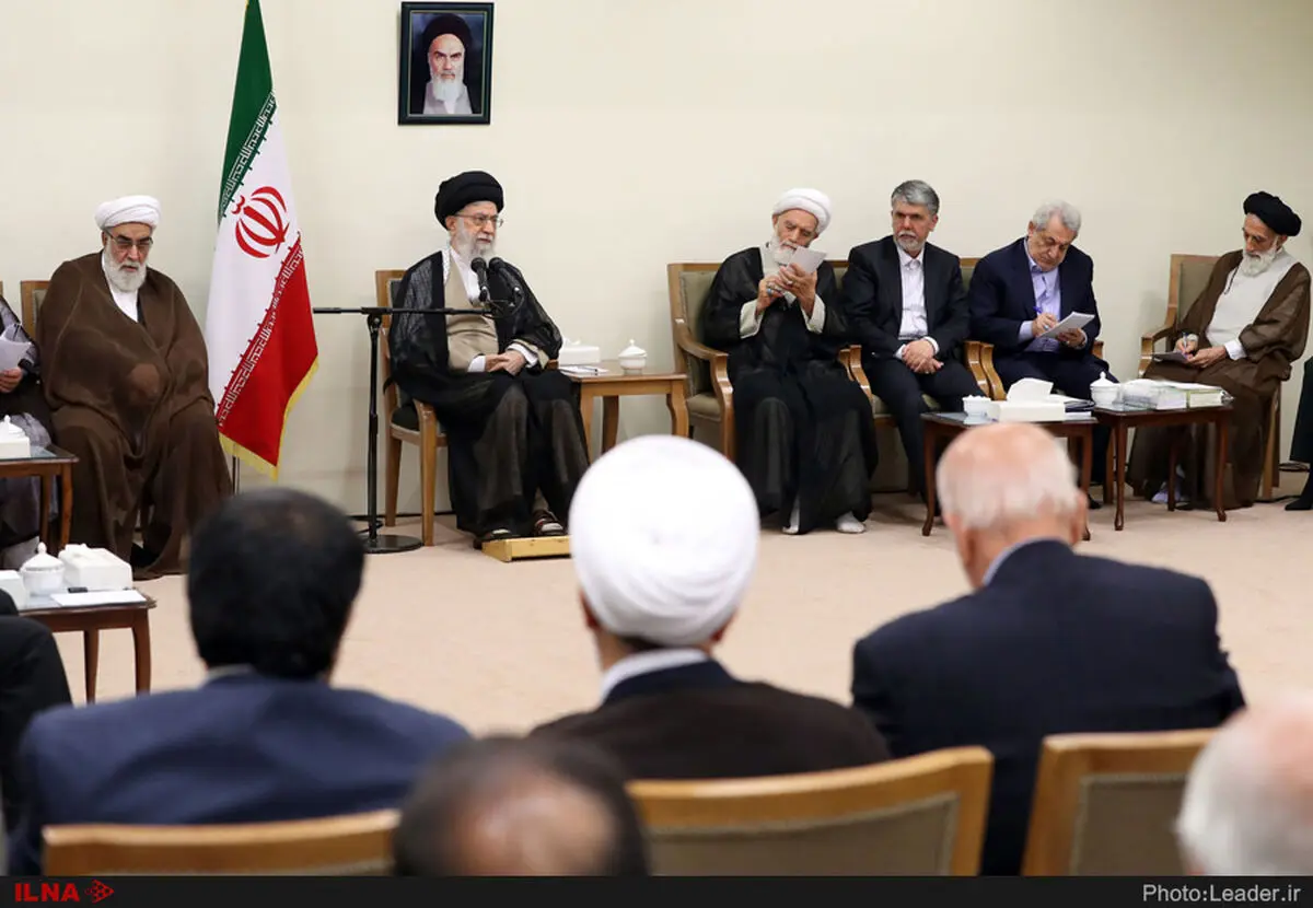 مسئولان بگونه‌ای عمل نکنند که جریان انقلابی، تضعیف و جریانِ مقابل آن تقویت شود