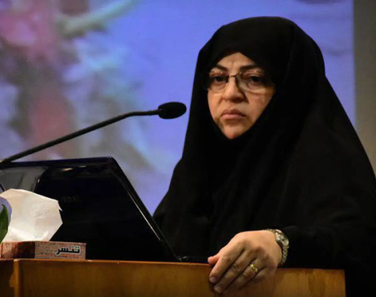 جلوگیری از ازدحام جمعیت و کاهش ترددها مؤثرترین راه پیشگیری از شیوع کرونا/ پارادوکس برای قرنطینه خانگی و قرنطینه کردن شهرها/تعطیلی بازارها نیز دوگانگی وجود دارد
