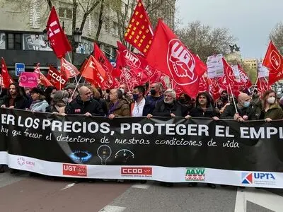 اعتصاب کارگران بخش حمل و نقل در اسپانیا 