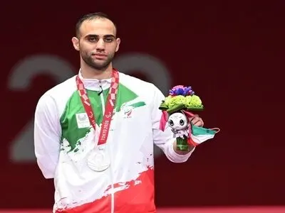 مهدی پور رهنما: وقتی قهرمانان برای داشتن حداقل ها مجبور می‌شوند وطنشان را ترک کنند به خائن تبدیل می‌شوندمه 