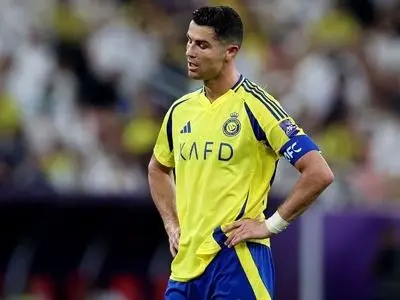 مجسمه رونالدو را به اتش کشیدند + عکس