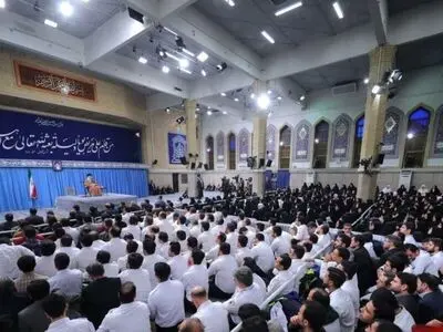 قائد الثورة : الامیرکیون ینتقمون لداعش من الحشد الشعبی