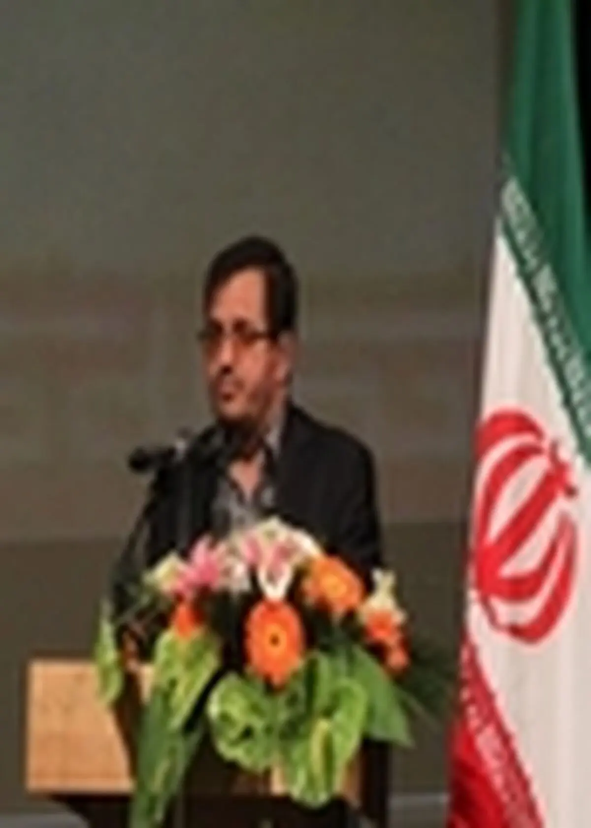 حضور ۳۷۵ ناشر داخلی در نمایشگاه کتاب زنجان