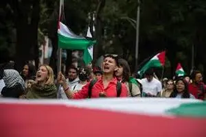 تجمع اعتراضی در مکزیکوسیتی برای حمایت از هیئت مکزیکی کاروان صمود