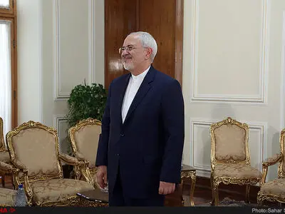 وزیر امور خارجه با نخست‌وزیر پاکستان دیدار کرد