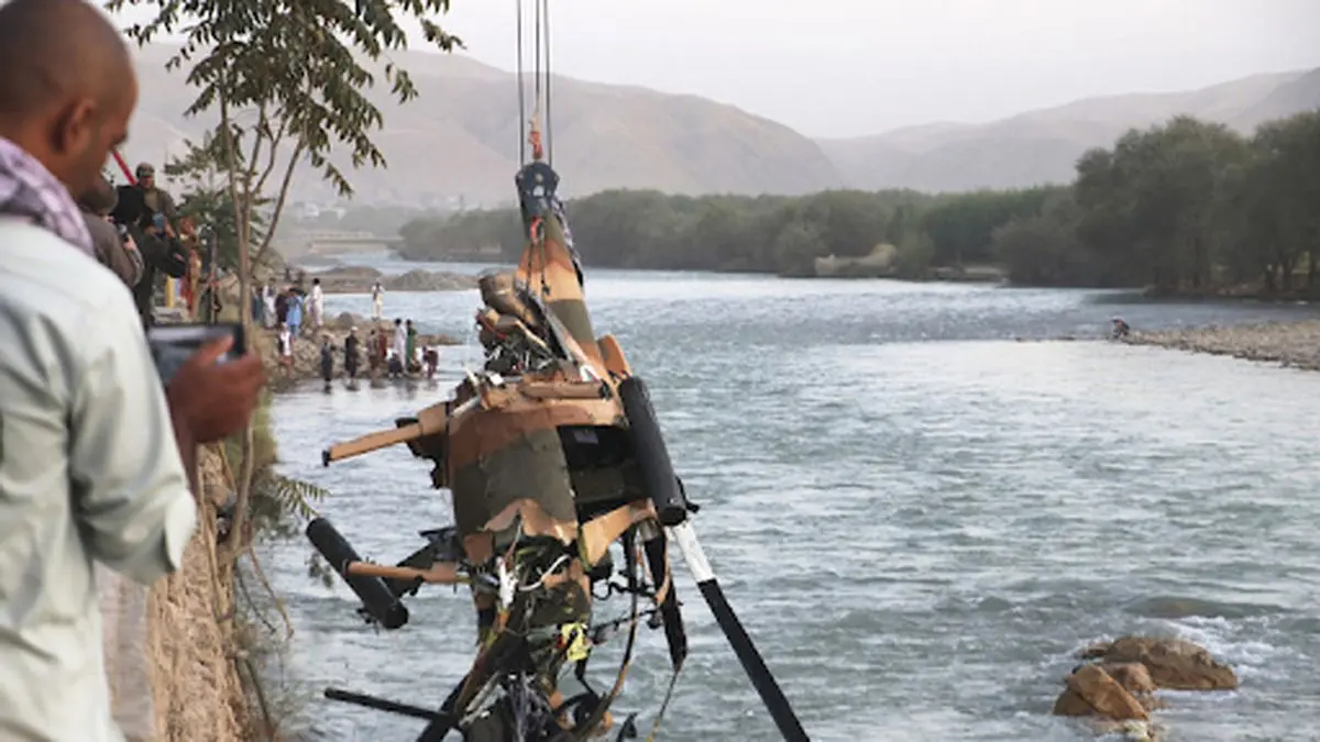 ۱۳ کشته و زخمی در حادثه سقوط بالگرد در غرب افغانستان