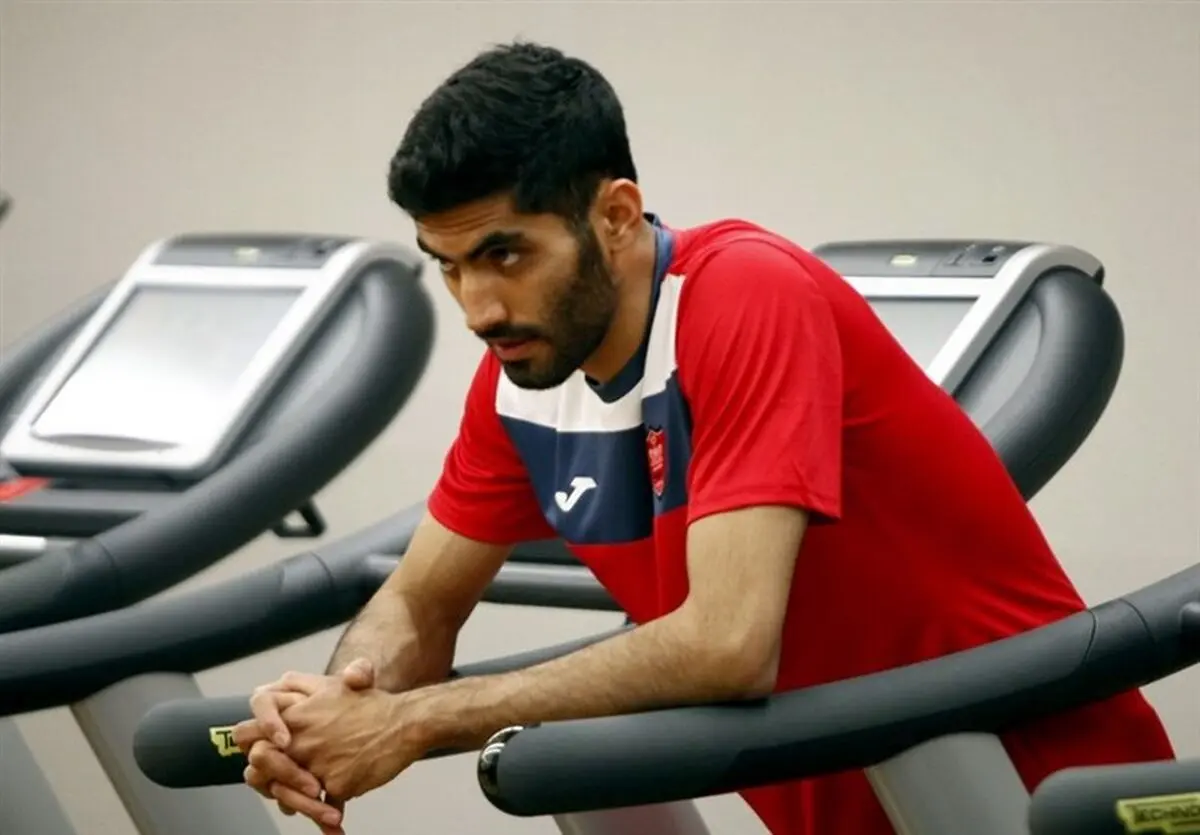 مدافع پرسپولیس به بازی با ماشین سازی می‌رسد