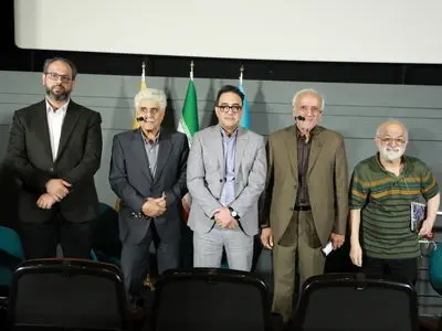  «گنج قارون» پُربیننده‌ترین فیلم سینمای ایران/ مدیریت سینما در دهه ۶۰ قابل دفاع نیست