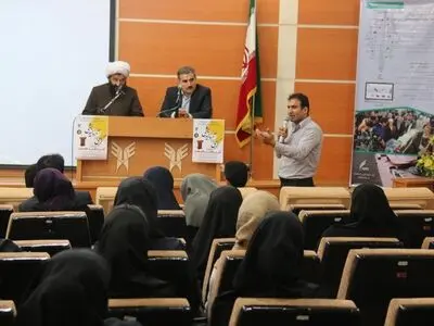 برگزاری کرسی آزاداندیشی در دانشگاه آزاد لاهیجان