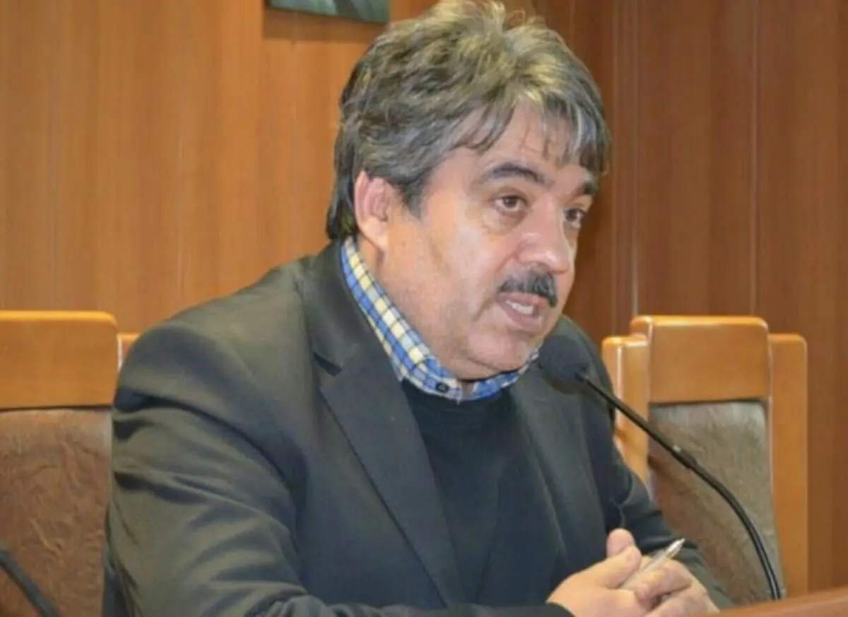 شهرداری‌ها با اصناف همکاری وتعامل کنند 