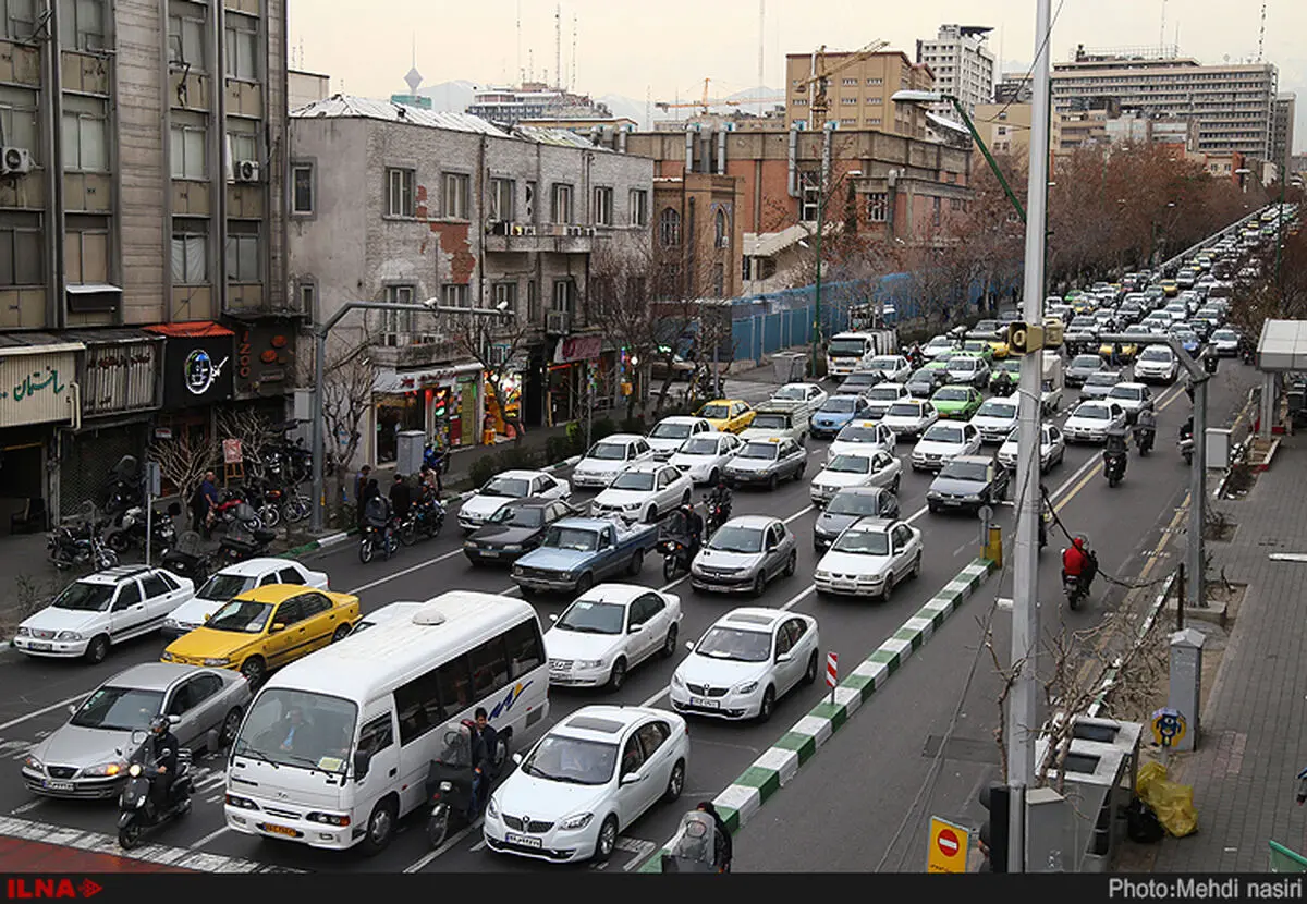 تردد روزانه بالغ بر 250 هزار خودرو در سطح شهر رشت/ شهر فاقد کمربندی است