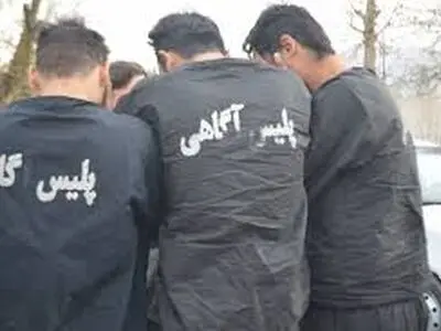 ‍ انهدام باند زورگیری در کرمانشاه/سرقت طلاجات زنان به بهانه مسافرکشی