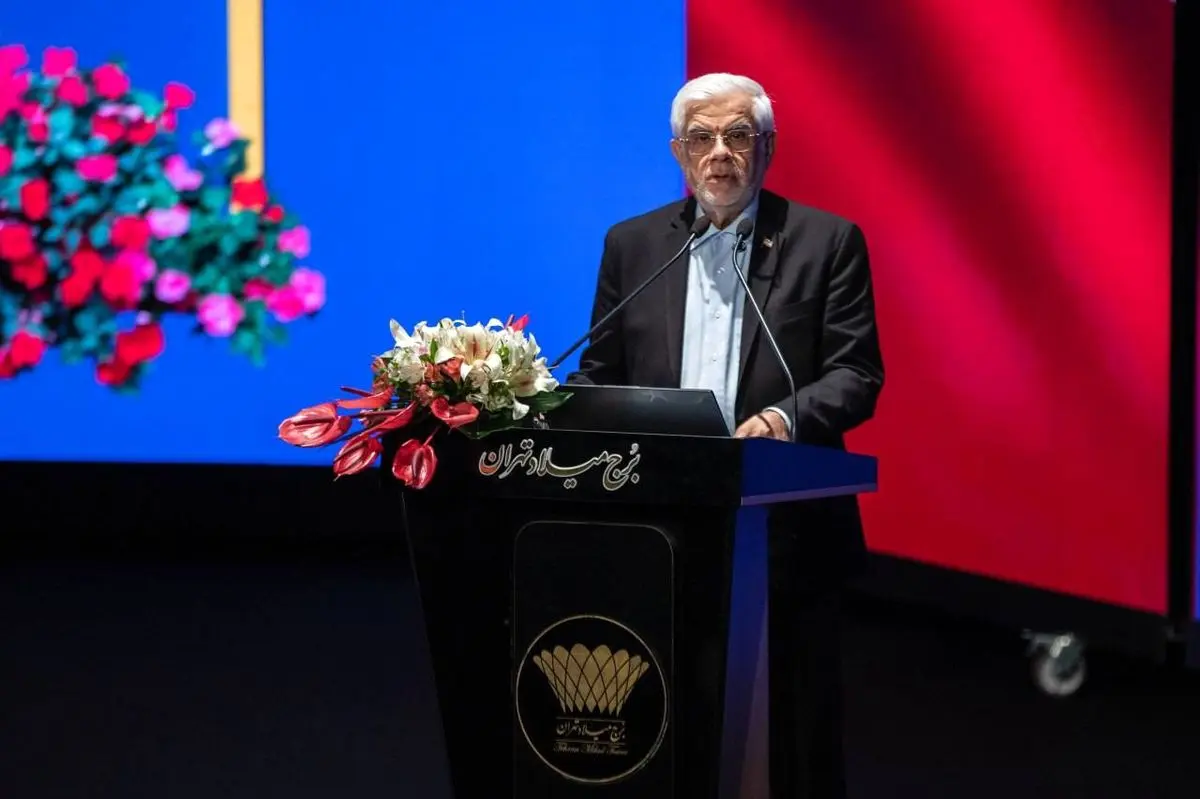 نهادهای حاکمیتی تصدی‌گری در زمینه صنعت بیمه را کنار بگذارند
