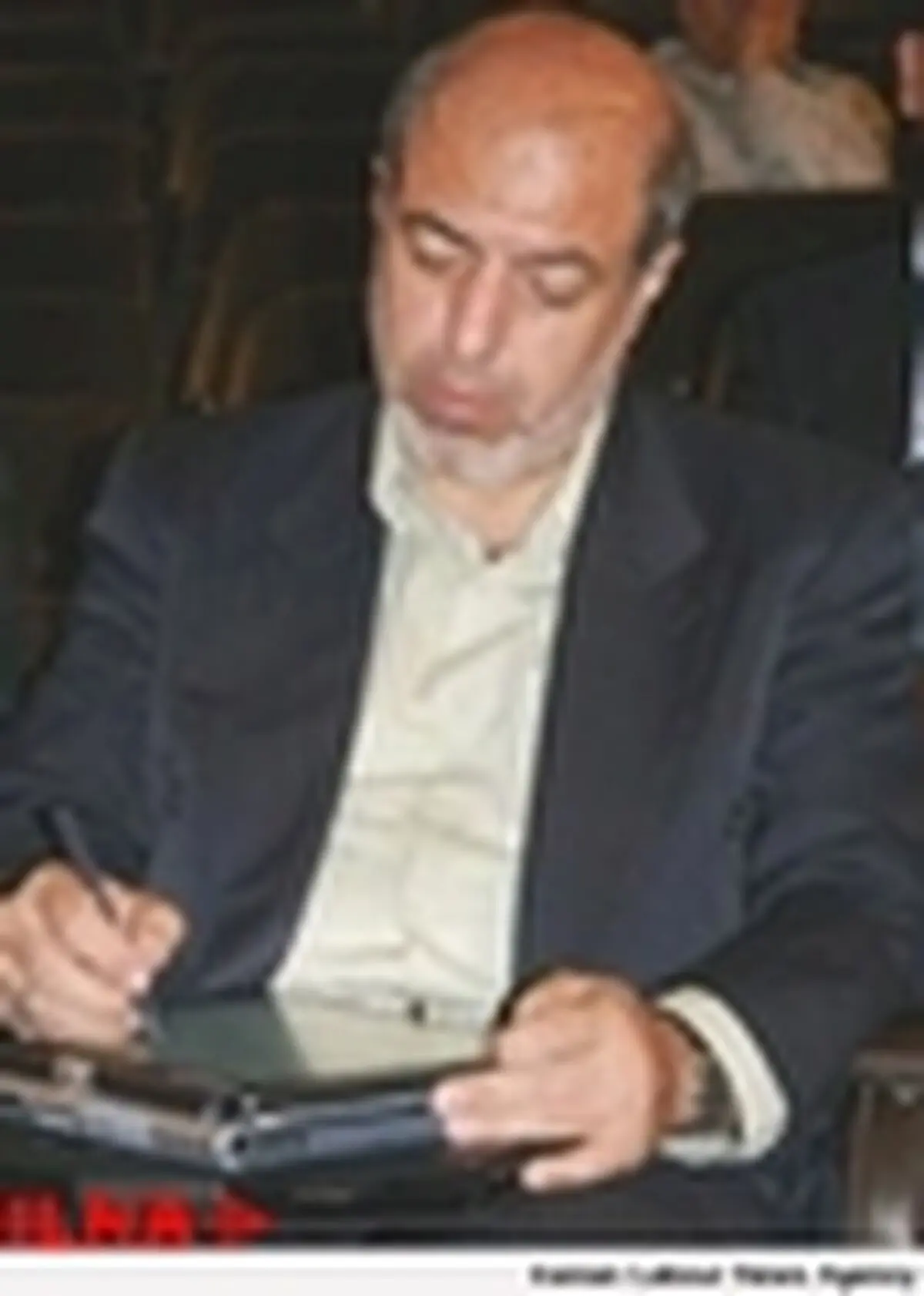 عزت ایران اسلامی را با مجاهدت در سنگر کار و تلاش پاس می‌داریم