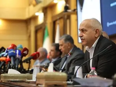 شیوه بازگشت ارز صادراتی باید اصلاح شود