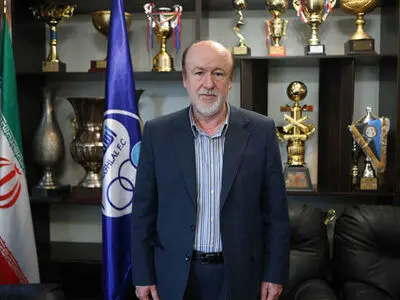 سه گاف بزرگ افتخاری: او راست نمی‌گوید؟(سند)