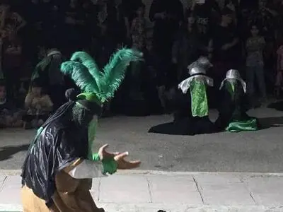 از اجرای مراسم آئینی تعزیه‌خوانی در مناطق شمالی استان تا نوحه‌خوانی و سینه زنی در شهرهای جنوبی
