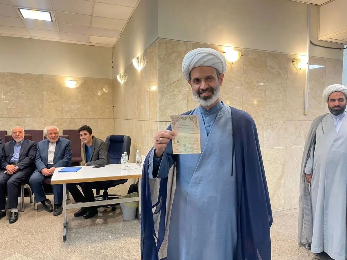 «حسین میرزایی» برای کاندیداتوری درانتخابات ثبت نام کرد