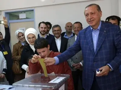 اردوغان رأی خود را به صندوق انداخت