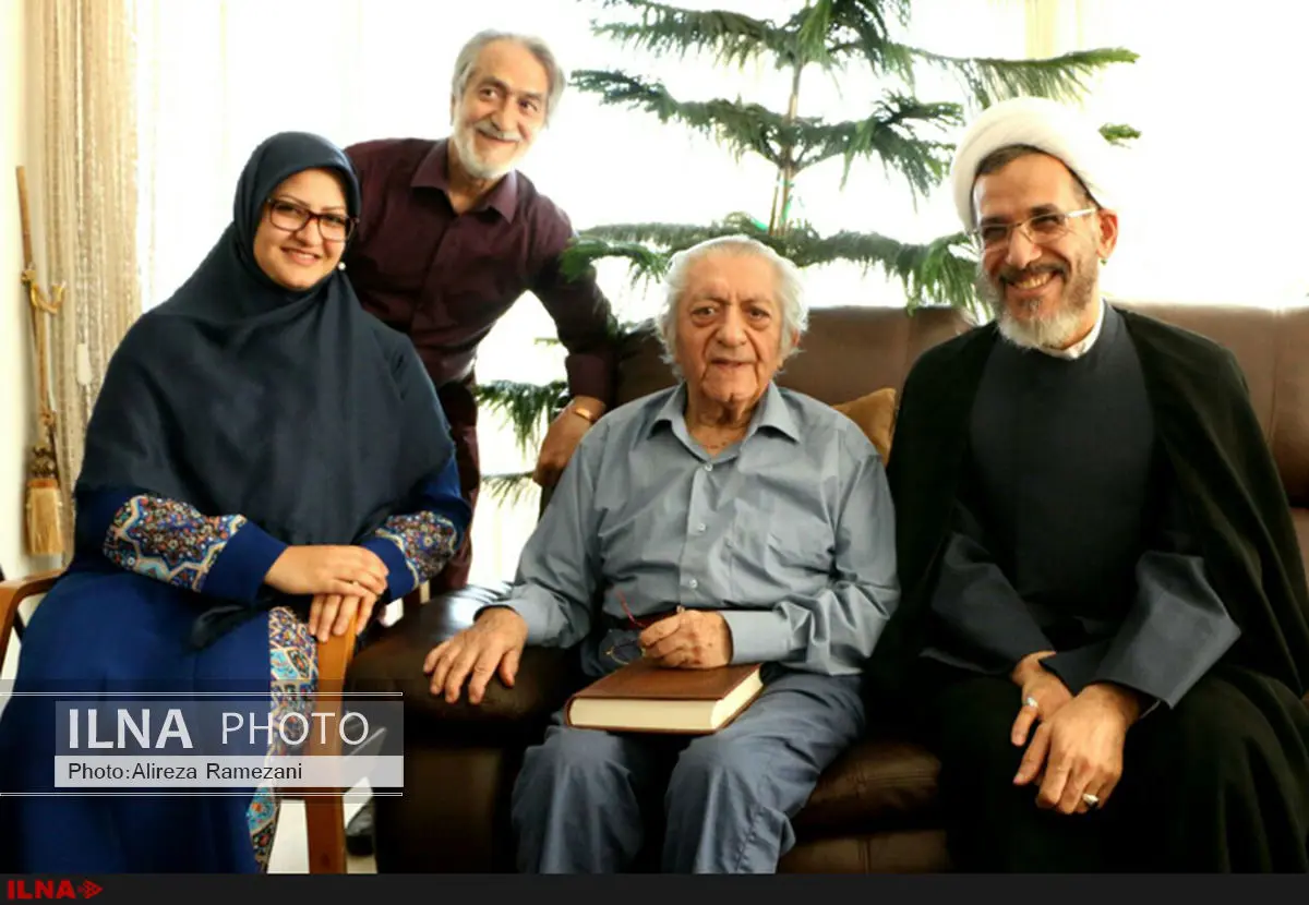 دیدار احمد مازنی و مینو خالقی با عزت الله انتظامی 