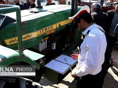 تشکیل پرونده برای پلاک گذاری ۵۷۵ دستگاه تراکتور در آبیک/لازمه صدور کارت سوخت پلاک گذاری است