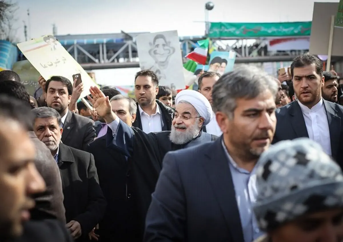 حضور رئیس‌جمهور در راهپیمایی ۲۲ بهمن