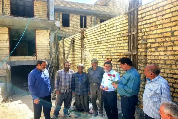 ساماندهی کارگران ساختمانی و فصلی شهر لامرد و برگزاری کلاس‌های ایمنی در دستور کار انجمن است 