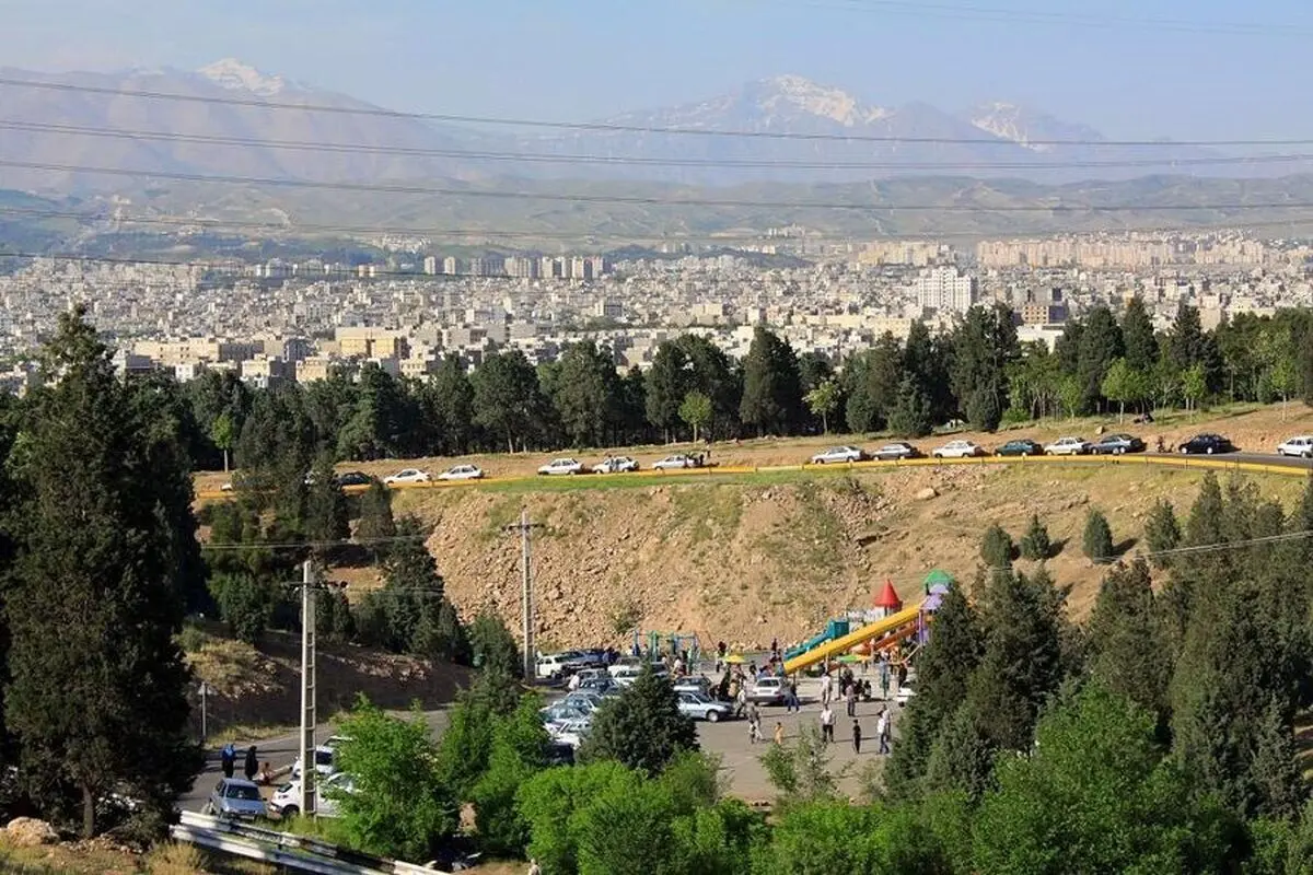ورودی‌های سرخه‌حصار بسته شد/ حضور بیش از ۱۰۰ هزار نفر در این بوستان جنگلی

