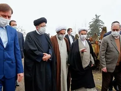 دستور رئیسی برای تحت تعقیب قرار گرفتن فردی که کارخانه صنایع پوشش ایران را تخریب کرد/ نماینده کارگران: در صورت راه اندازی کارخانه صنایع پوشش ایران برای ۳ تا ۴ هزار نفر کارآفرینی خواهد شد