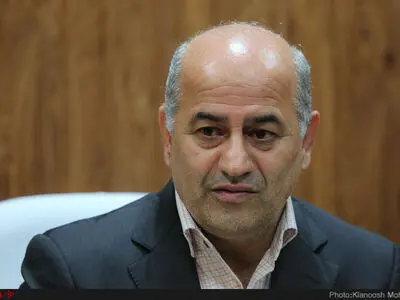 با روش‌های سنتی نمی‌توان چرخ تولید را گرداند/ عده‌ای که از واردات کالای خارجی سودهای هنگفتی می‌کنند، مانع تغییر می‌شوند
