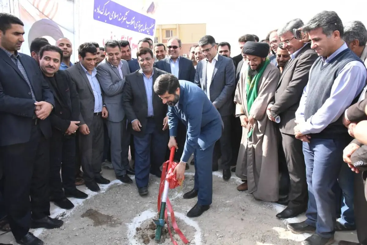 کلنگ هنرستان فنی وحرفه ای خیر ساز پتروشیمی مارون در شهرک طالقانی ماهشهر به زمین زده شد
