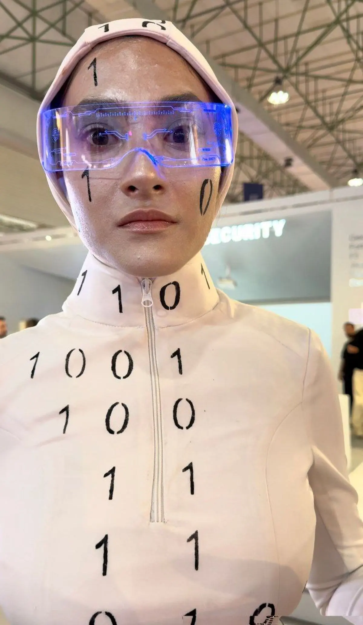 ربات جنجالی در نمایشگاه رباتیک کیش! + فیلم