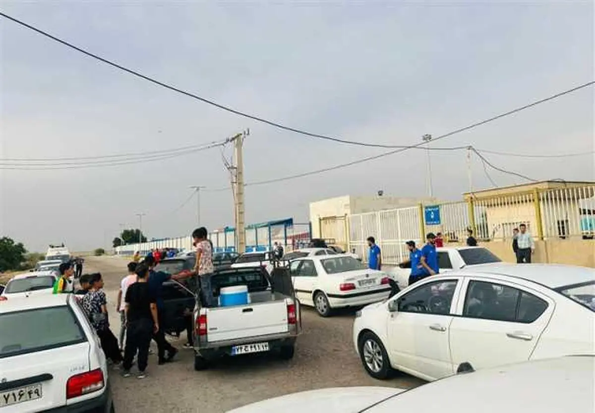 از ماندن دو تیم پشت درب ورزشگاه تا جنجال آفرینی بوقچی‌های فوتبال
