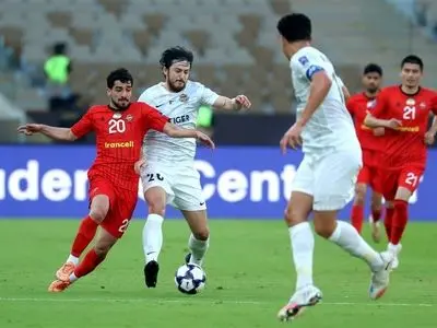 حذف تراکتور از آسیا در شب اخراج بیرانوند و گلزنی سعید عزت اللهی برای شباب الاهلی