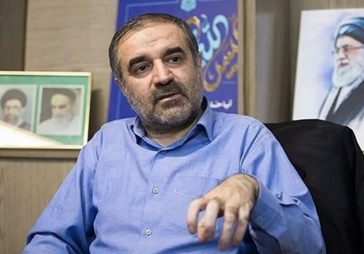 استراتژیست‌های جهان می‌گویند اگر آمریکا پیروز
 نشده به دلیل اتحاد و انسجام ایران اسلامی است