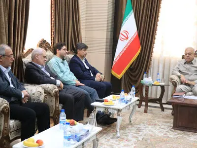 مدیرعامل گروه فولاد مبارکه با استاندار هرمزگان دیدار کرد