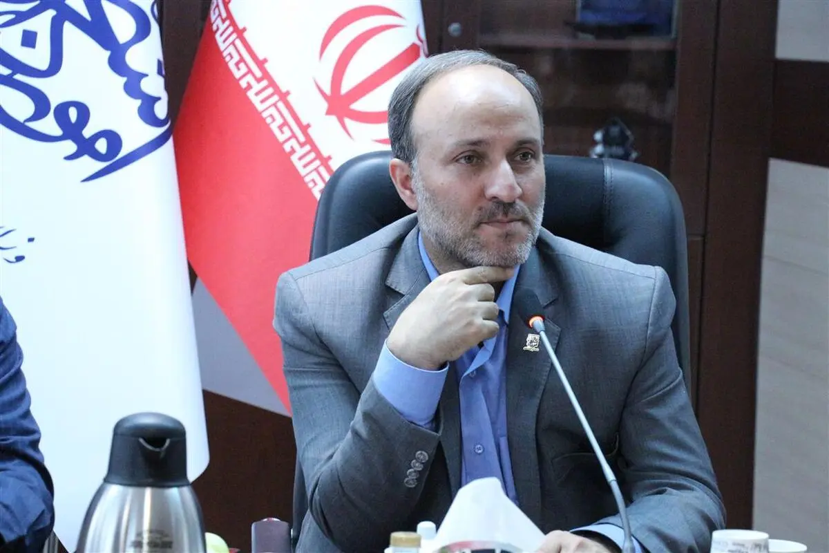 اعطای بورس صنعت و مشاغل سبب تربیت سرمایه‌های انسانی موثر می‌شود