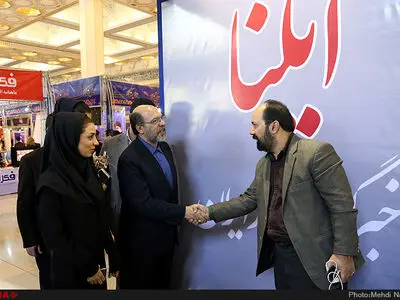 رئیس دانشگاه آزاد از غرفه ایلنا بازدید کرد
