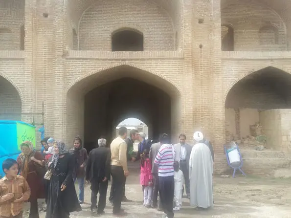 گزارش تصویری از مراحل آماده‌سازی کاروانسرای "ماهیدشت"  کرمانشاه 