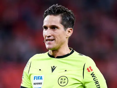 داور جنجالی: درست نیست، از هیچ باشگاهی پول نگرفتم