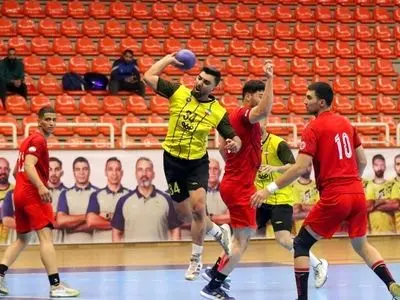 لیگ برتر هندبال؛ ثبت اولین شکست سایپا به دست استقلال/ مس صدرنشین ماند