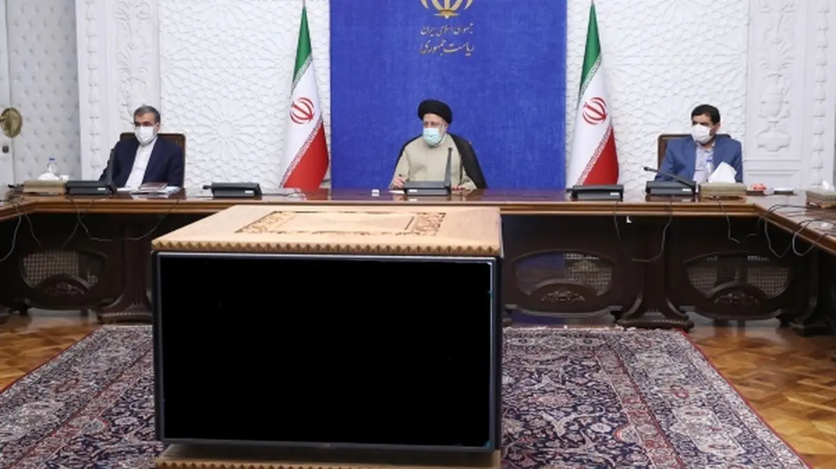 تأمین ارز مورد نیاز جهت تامین دارو و مواد اولیه آن/ گزارش وزیر بهداشت از تلاش سودجویان برای بی‌ثبات جلوه دادن بازار دارو