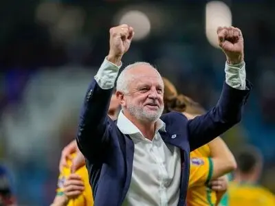 تمدید قرارداد سرمربی استرالیا تا جام جهانی 2026