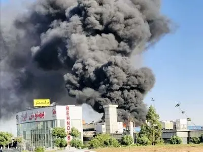 آتش سوزی شرکت بهنوش ایران بدون تلفات جانی مهار شد