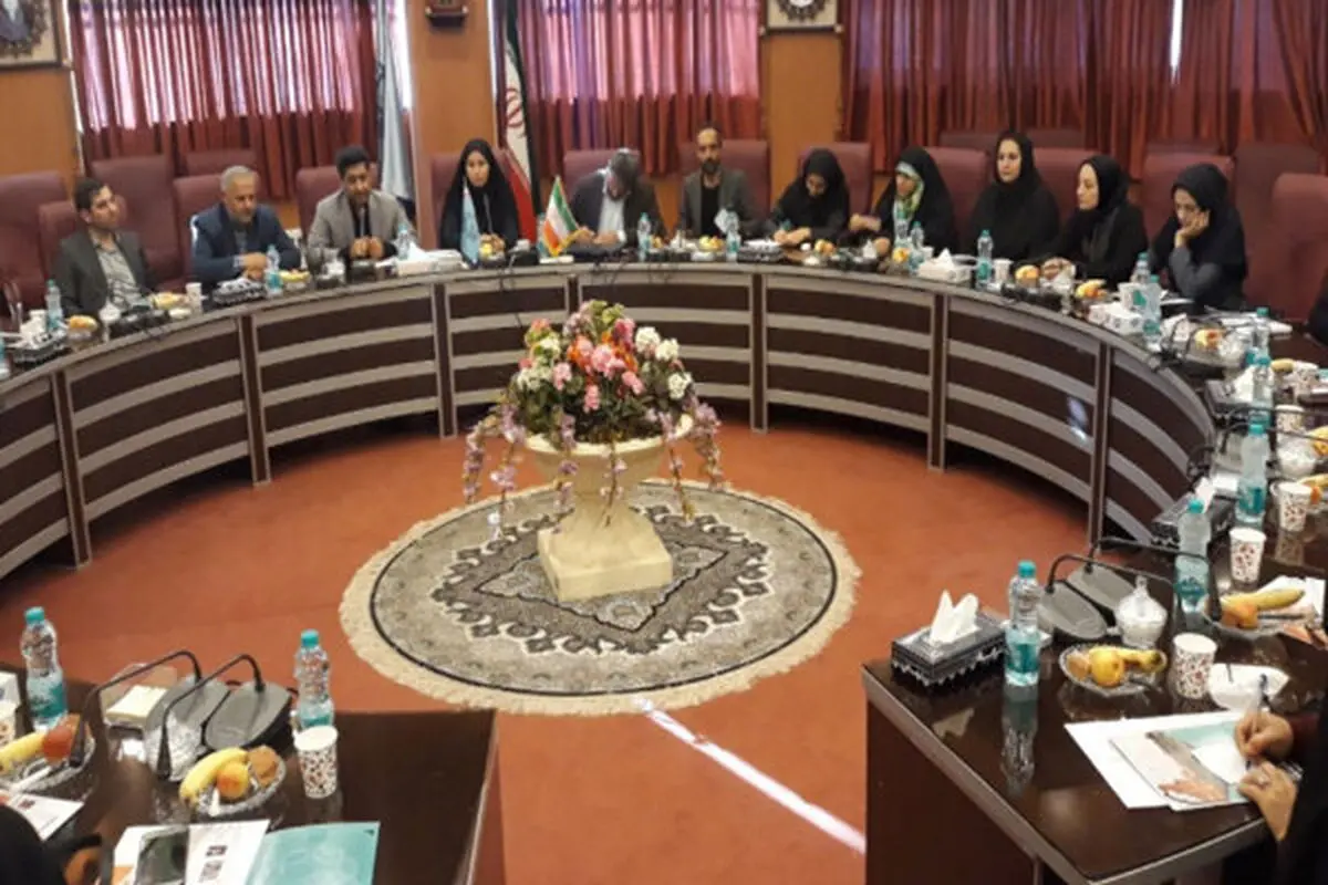 از بانوان فعال شهر محمدیه تجلیل شد