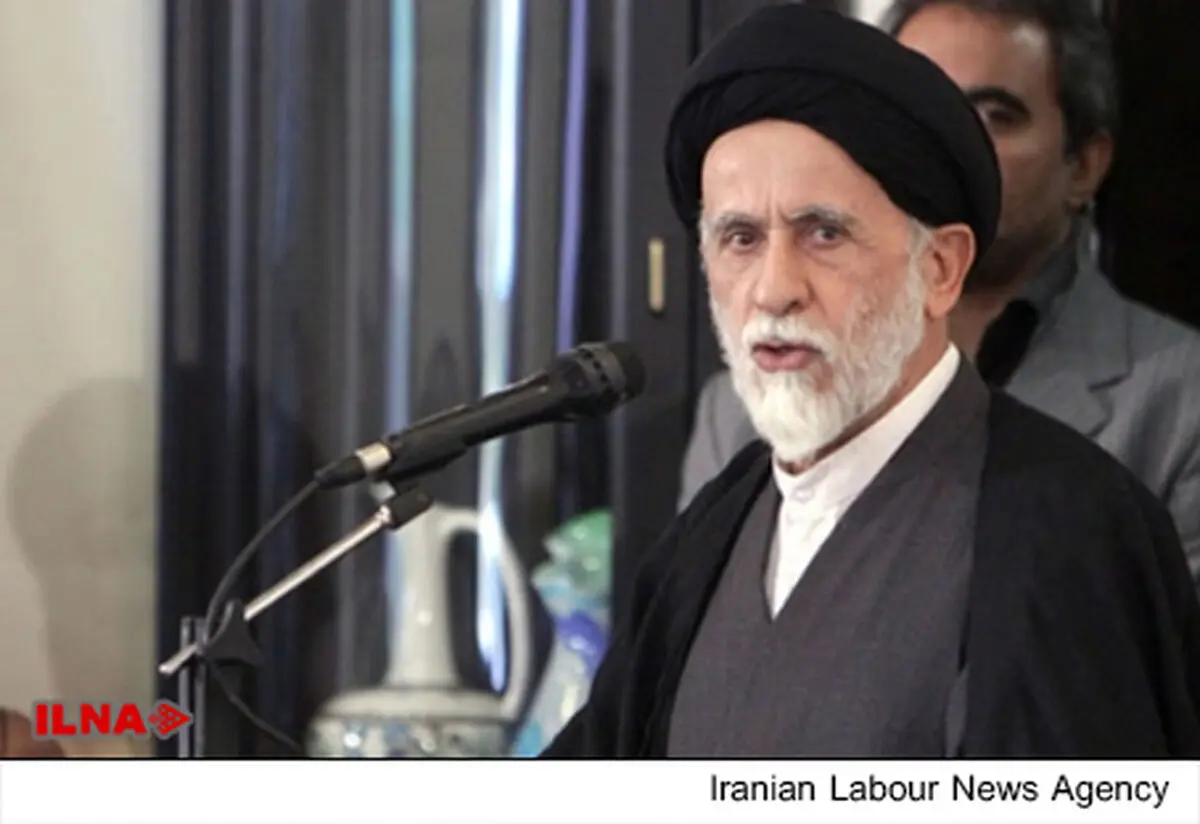 روحانی صاف و پوست‌کنده به مردم بگوید مشکلات مملکت از کجاست