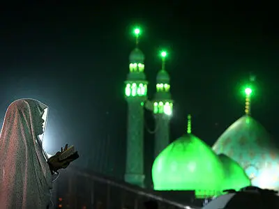 بانوان پل ارتباطی امام و شیعیان