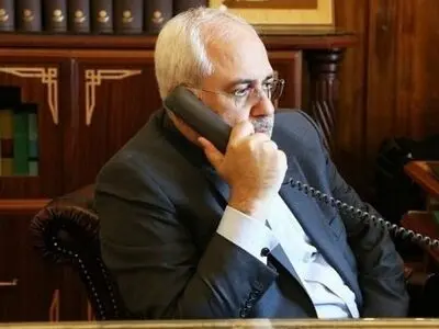 ظریف ونظیره الباکستانی یتباحثان حول صفقة ترامب