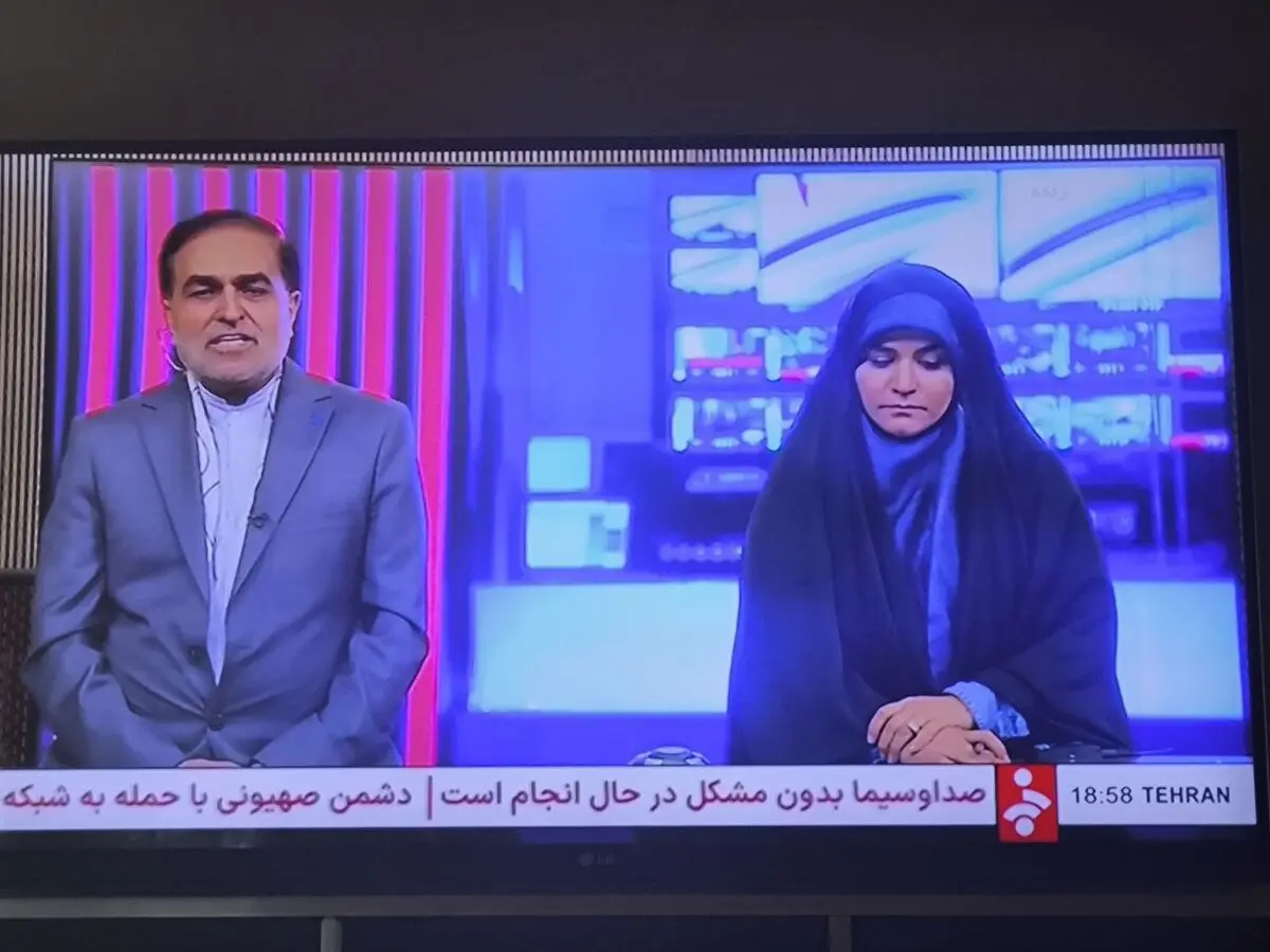 سحر امامی مجری صداوسیما به پخش زنده شبکه خبر بازگشت