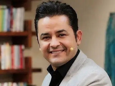پرونده سریال‌های خارجی محبوب با حضور مدیر دوبلاژ خوش‌صدا روی میز «سریالیست» / خاطره‌بازی با «خط قرمز» 